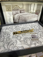 Покрывало гобеленовое My Bed Lux Laura 240x260 см с наволочками