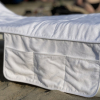 Велюровая белая подстилка - полотенце для  шезлонга с подушечкой и карманом