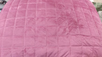 Велюровое покрывало Koloco 220x240 см, розовое