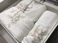 Банный набор из халата и полотенца Sikel Eleonor 3D Sumbul Beyaz женский