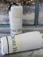 Сатиновая простынь на резинке Diore Home 160x200+30 см с наволочками белая