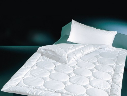 Одеяло Brinkhaus Silk Mandarin, 880 гр. демисезонное 155х215 см.